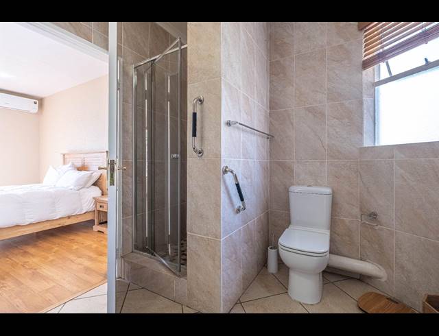 4 BEDROOM APARTMENT FOR SALE IN BEDFORD PARK